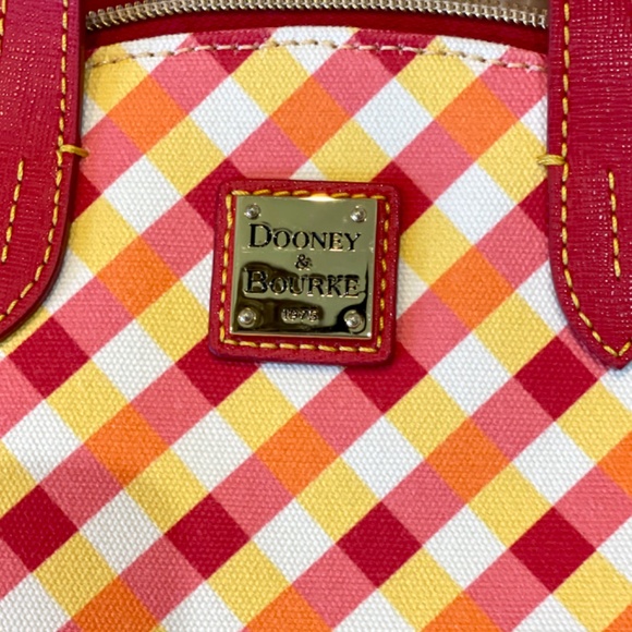 New Dooney & Bourke Small Crossbody with leather strap - Picture 9 of 10